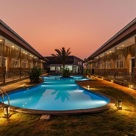 Hotel Amara By The Sea Calangute Zewnętrze zdjęcie
