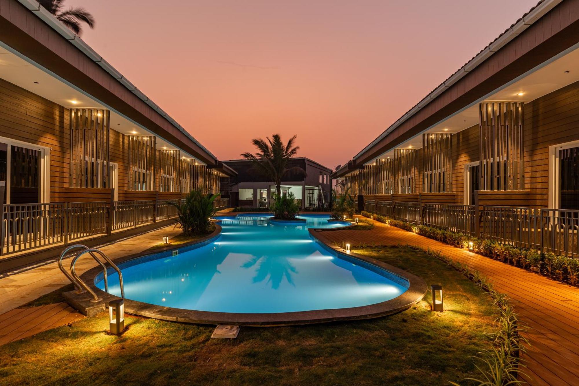 Hotel Amara By The Sea Calangute Zewnętrze zdjęcie